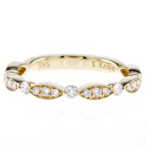 14Kt Yellow Gold Round Diamonds Set In Milgrained Marquise Shapes Band